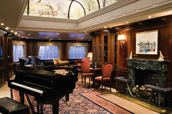 MICHAELS CLUB LOUNGE BAR AZAMARA CRUISES 